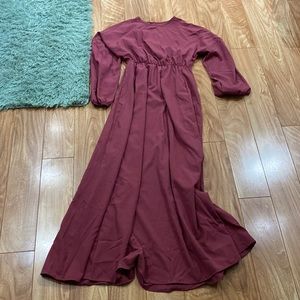 Size 6 dress with tie included for waist